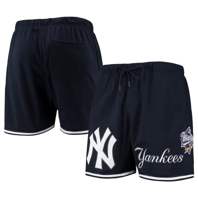 686159061f309_1 New York Yankees Black Shorts