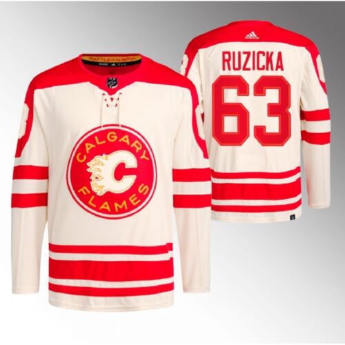 68619467ce72c_1 Men's Calgary Flames #63 Adam Ruzicka 2023 Cream Heritage Classic Primegreen Stitched Jersey