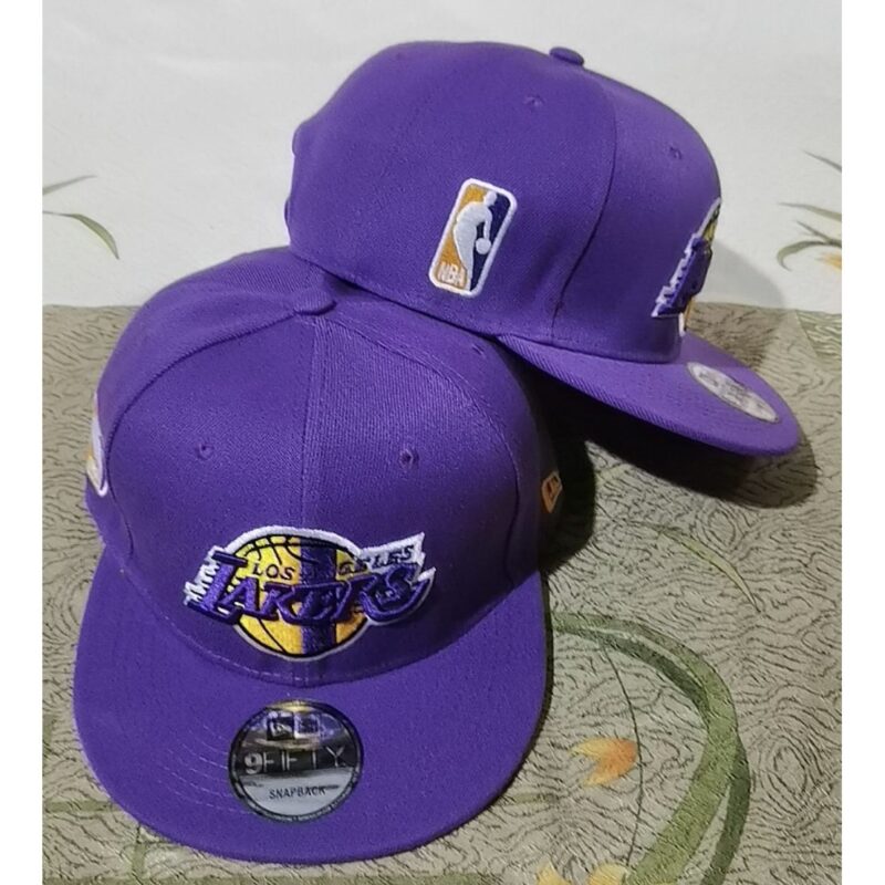 686409ff52536_1 Los Angeles Lakers Snapback Hat