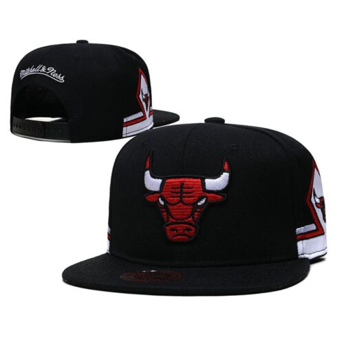 686411717b3c4_1 Chicago Bulls Snapback Hat