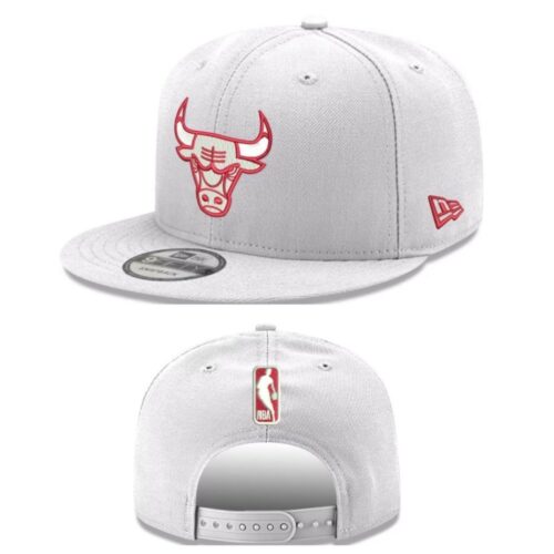 6864122520c8b_1 Chicago Bulls Snapback Hat