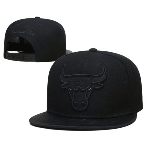 6864126e97b8b_1 Chicago Bulls Snapback Hat