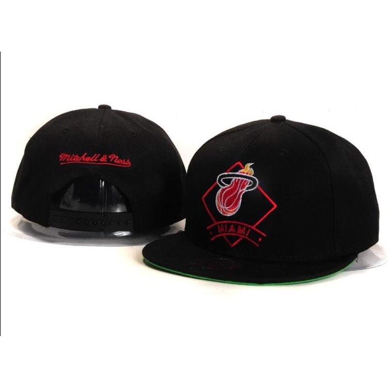 686413256fd5a_1 Miami Heat Snapback Hat