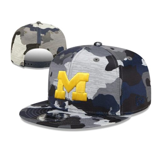 h157078_1 Michigan Wolverines Snapback Hat