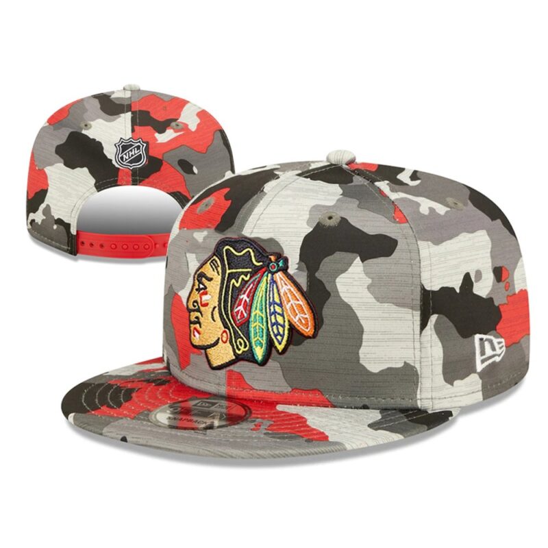 h157189_1 Chicago Blackhawks Snapback Hat