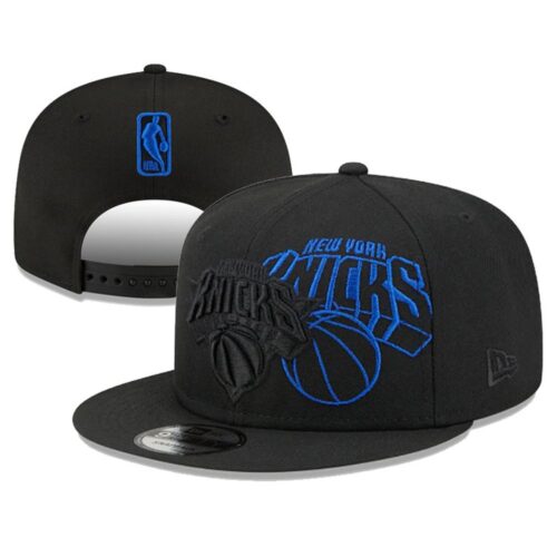 nh20251101015_1 New York Knicks Snapback Hat