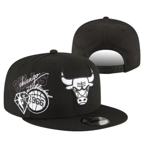 nh20251101035_1 Chicago Bulls Snapback Hat