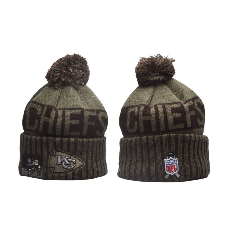 nh20251118005_1 Kansas City Chiefs 2025 Salute to Service Knit Hat